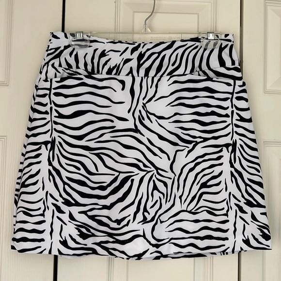 Tail Skort - Picture 1 of 9